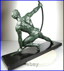 1920/1930 J De Roncourt Grnde Statue Sculpture Art Deco Athlete Homme Nu Bandeur