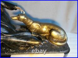 Ancienne sculpture chryselephantine art deco 1930 statue femme & chien lévrier