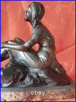 Ancienne sculpture statue signé B SOLLAZINI fillette vers 1920-1930 art déco