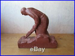 Ancienne sculpture statue terre cuite signé Patrisse homme ouvrier Art déco 1950