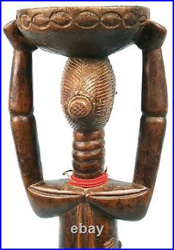 Art Africain Statue Akié Atié -Colliers de Perles & Clous de Tapissier 54 Cms