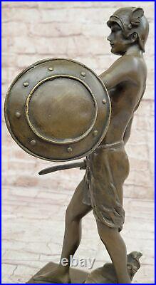 Art Déco Bronze Sculpture Statue Figurine Man Viking Guerrier Reproduction Solde