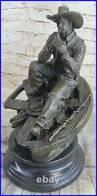 Art Déco Fonte Détaillé Bronze Sculpture Cowboy Avec Tuyau Artisanat Statue