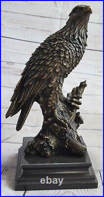 Art Déco Sculpture Assis Aigle Falcon Hawk Bronze Statue Figurine Cadeau