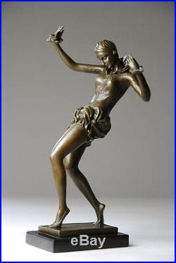 Art Nouveau, belle sculpture signée Nick- bronze, beaux détails
