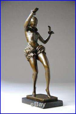 Art Nouveau, belle sculpture signée Nick- bronze, beaux détails