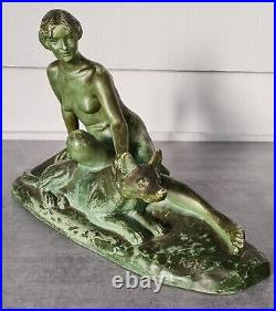 Art nouveau sculpture statue Femme nue + chien berger allemand, signée L Riché