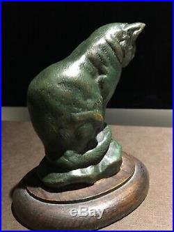 Bronze A. L. BARYE, Art, fin XIXème, Chat assis, patine verte, socle en bois
