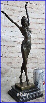 Bronze Sculpture Art Déco Danseuse Statue, Signée D. H. Fonte Figurine