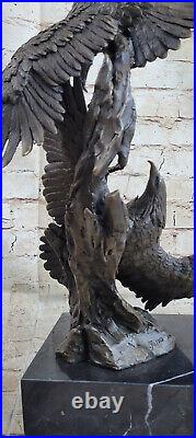 Bronze Sculpture Statue Très Large Original Deux Flying Aigle Marbre Art