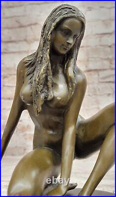 Élégant Bronze Chair Fille Dame Femelle Nue Sculpture Statue Érotique Ouvre Art