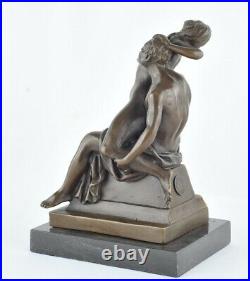 En Sculpture Couple Sexy Style Art Deco Bronze massif Signe