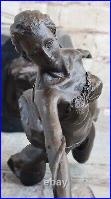 Grand Art Déco Sculpture Femelle Danseuse Sur Marbre Base - Bronze Statue