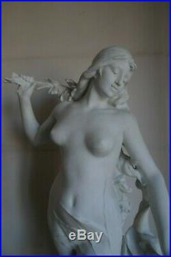 Importante Statue Biscuit Jeune Fille Nue Signee E Drouot Art Nouveau Vers 1900