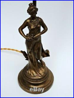 Lampe Statue en régule patiné bronze Auguste Moreau Art Nouveau