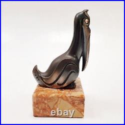 Rare Sculpture Statue Animalière Oiseau Pelican Signé MART Art Déco