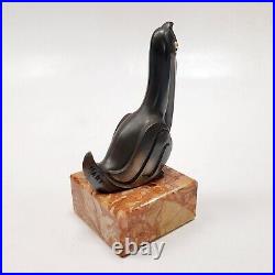 Rare Sculpture Statue Animalière Oiseau Pelican Signé MART Art Déco