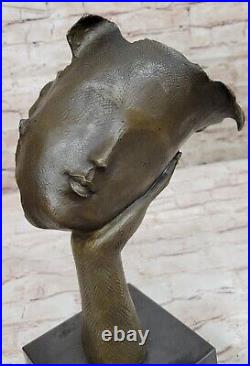 Salvador Dali Art Moderne au Repos Fille Bronze Buste Statue Sculpture Figurine