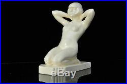Sculpture Art Déco Faïence femme nue antique statue 1930 nude woman