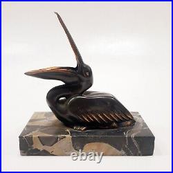 Sculpture Statue Animalière Oiseau Pelican Signé M. Bertin Art Déco Bronze