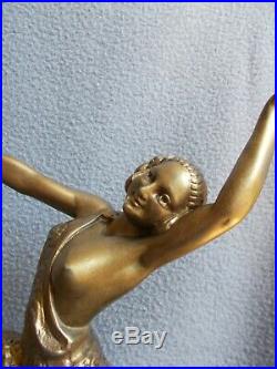 Sculpture art deco 1930 statuette femme danseuse statue en regule couleur bronze