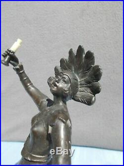 Sculpture art deco 30s femme danseuse de cabaret statue en regule couleur bronze