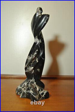 Sculpture statue art contemporain femme en marbre noir veiné blanc signé AGATE