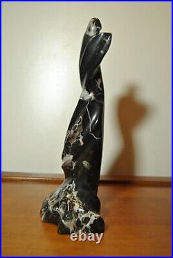 Sculpture statue art contemporain femme en marbre noir veiné blanc signé AGATE