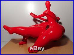 Sculpture statue art contemporain résine rouge danseur danseuse femme homme nue