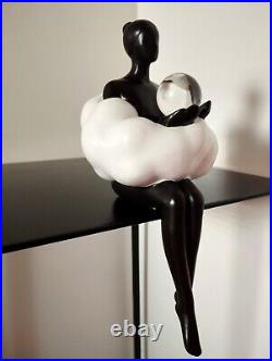 Sculpture, statue, résine, femme, sphère, pop art, moderne, noir, blanc