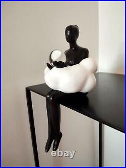 Sculpture, statue, résine, femme, sphère, pop art, moderne, noir, blanc