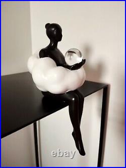 Sculpture, statue, résine, femme, sphère, pop art, moderne, noir, blanc