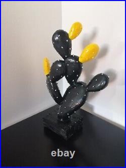 Sculpture, statue, résine, plante, cactus, noir, blanc, pois, pop art, moderne