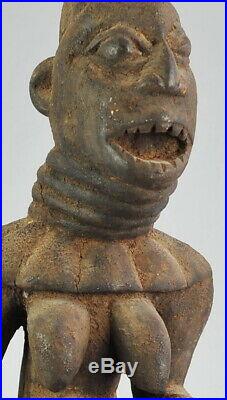 Statue 51cm Princesse BANGWA figure Cameroun African Art Tribal Sculpture