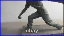 Statue Art Deco Joueur De Petanque Sculpture Regule Avec Marbre Gris