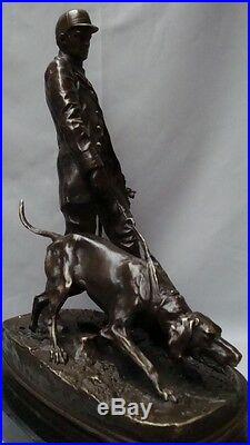 Statue Chien Chasse Animalier Valet Style Art Deco Bronze massif Signe