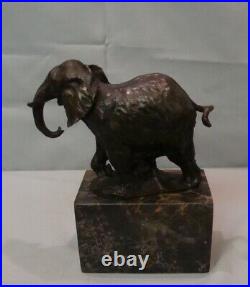 Statue Elephant Animalier Style Art Deco Style Art Nouveau Bronze massif
