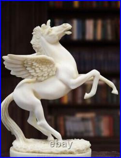Statue Pégase Cheval Ailé Mythologie Grecque Sculpture Marbre Figure Pegasus Art
