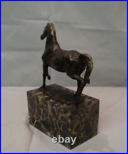 Statue Sculpture Cheval Animalier Style Art Deco Style Art Nouveau Bronze massif