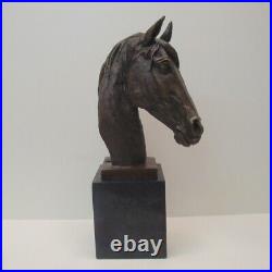 Statue Sculpture Cheval Animalier Style Art Deco Style Art Nouveau Bronze massif