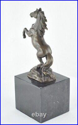 Statue Sculpture Cheval Animalier Style Art Deco Style Art Nouveau Bronze massif