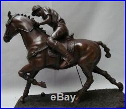 Statue Sculpture Cheval Polo Sport Style Art Deco Bronze massif Signe