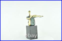 Statue Sculpture Danseuse Nue Acrobate Style Moderne Style Art Deco Bronze massi