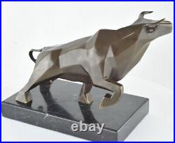 Statue Sculpture Taureau Animalier Style Art Deco Style Art Nouveau Bronze massi