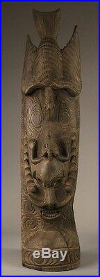 Statue d'ancêtre, art tribal océanien, papuan figure, sculpture du sépik