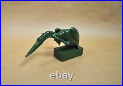 Statuette animalière céramique pélican vert signé D. H. Chiparus art déco 1930