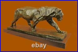 Véritable Bronze Métal Statue Sur Marbre Base Femelle Lion Sculpture Art